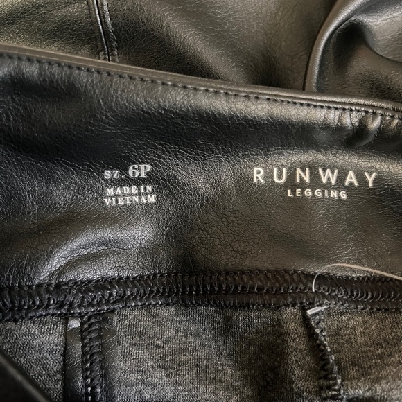 BNWT White House Black Market Vegan Leather Runway Leggings 6P - Picture 7 of 11